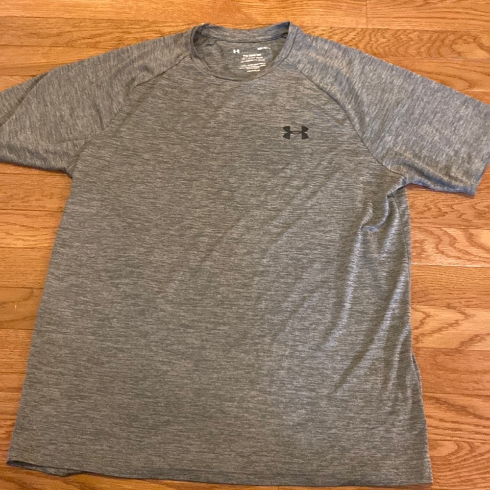 Under Armour tee